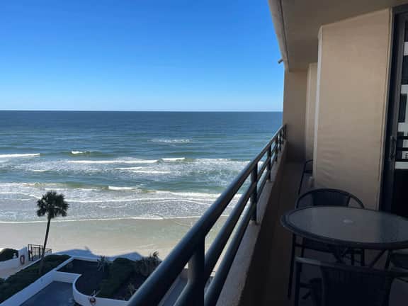 Oceans Atrium 703
