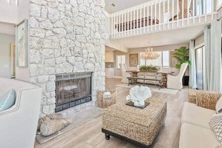 Gorgeous beach style home minutes from beach! - Image 2